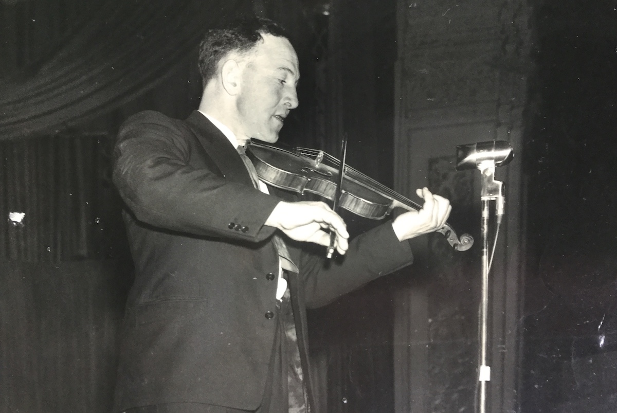 A Traditional Fiddler in the Modern World: Exploring the Music of Paddy Canny