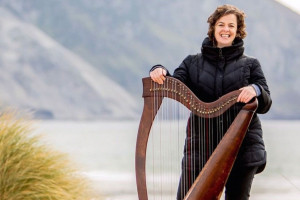 Podcast: From River of Sound to the TG4 Gradam Ceoil – 25 Years of Change in Irish Music: An Interview with Laoise Kelly