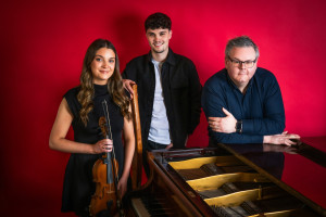 Music Network presents Séamus &amp; Caoimhe Uí Fhlatharta and Ryan Molloy
