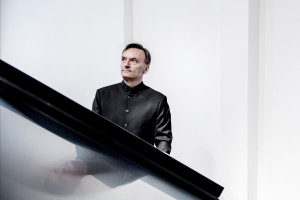 Sir Stephen Hough, piano