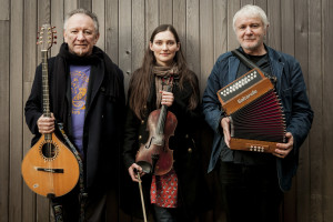 Irish Concertina Orchestra to perform with Dónal Lunny, Zoe Conway and Máirtín O&#039;Connor