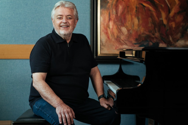 NSO Commissions New Work from Bill Whelan for 75th Birthday Concert in November