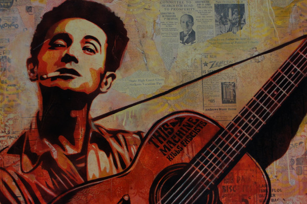 Mé Féin agus Woodie Guthrie