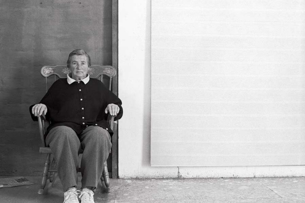Agnes Martin: With my Back to the World