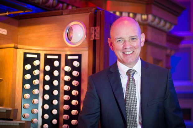 A Christmas Organ Concert with Dr Gordon Stewart