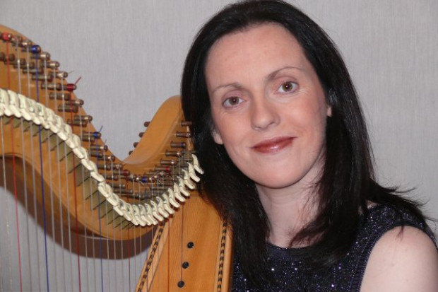 The politics of the Irish harp symbol: from Henry VIII to Brexit