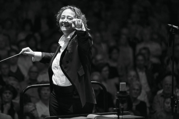 Nathalie Stutzmann conducts the RTÉ National Symphony Orchestra