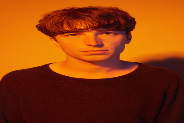 Thom Southern Releases Highly Anticipated New Single 'Perfect Someone' Thom Southern Releases Highly Anticipated New Single 'Perfect Someone'
